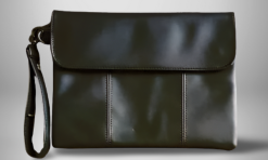 Alternative view of Clutch 01