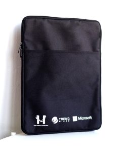 Sleeve laptop 13 " untuk promosi dengan custom sablon satu warna D600