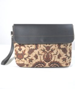 clutch wanita batik custom untuk promosi sudah plus embos logo