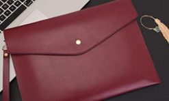 Clutch kulit sintetis bisa custom ukuran sudah termasuk emboss